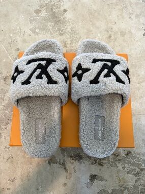 Louis Vuitton Gray Shearling Monogram Slide Sandals with Black Logo